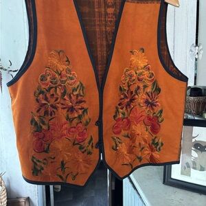 Guatemalan Embroidered Floral Vest flowers
